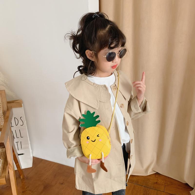 ・タイプ: ショルダーバッグ・サイズ: ミニ・対象: 子供・スタイル: カートゥーン・シーン: カジュアル・素材: PU・裏地素材: 合皮・素材加工: プリント・柄: 植物花柄・要素: プリント・開閉方法: ファスナー・持ち方: オフショルダー.斜め掛け・ショルダーストラップ: シングル・硬さ: ソフト・カラー展開: イエロー.グリーン.レッド.ピンク.オレンジ・