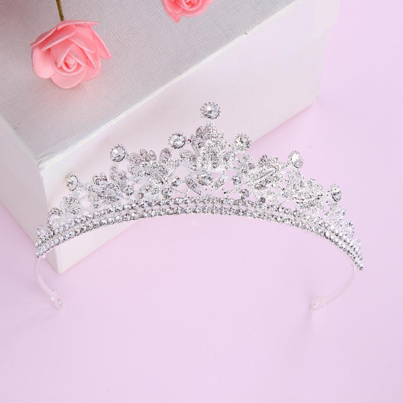 ヘアアクセサリー キッズ 女の子 子供 王冠 クラウン ミニティアラ カチューシャ 韓国風 結婚式 誕生日 発表会 イベント パーティー フォーマル プリンセス 華やか