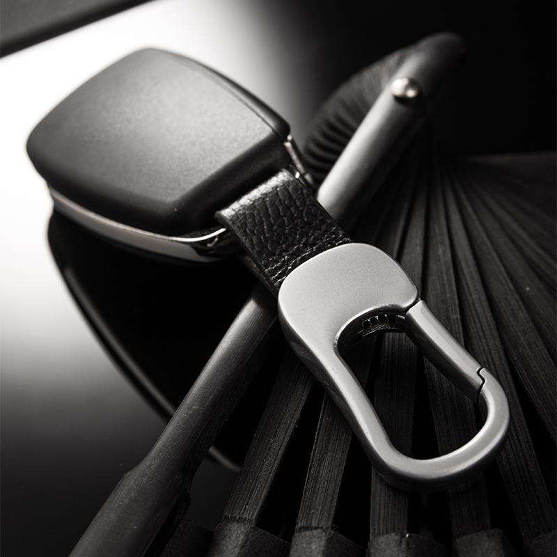 キーホルダー メンズ 男性用 車 スマートキー リモコンキー 鍵 腰掛け メタル製 キーリング キーチェーン シルバー ガンメタル カラビナ フック シンプル