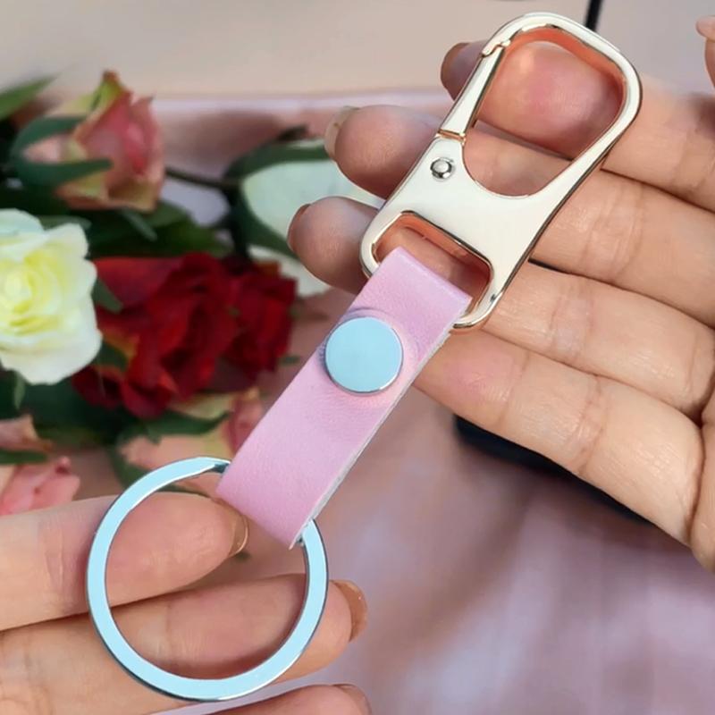 キーホルダー 男女兼用 牛革 レザー 革 メタルバックル 腰掛け ウエスト キーリング 車用 ペア カップル おしゃれ 個性的 アクセサリ