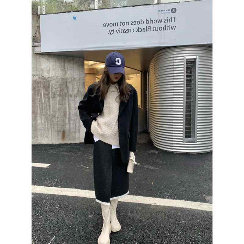 ニットベスト レディース おしゃれ 秋 春 ヴィンテージ風 ツイスト 編み 重ね着 小顔効果 上品 シンプル トップス