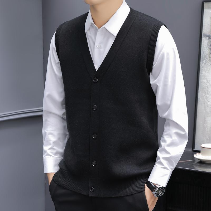 シルエット: スリム 加工: デザイン: ニットベスト テイスト: ビジネスカジュアル 襟元: Vネック 前立て: シングルボタン 柄: 無地 サイズ: 3XL.2XL.M.L.XL.4XL カラー: ブラック（裏起毛あり）.グレー（裏起毛あり）.アプリコット（裏起毛あり）.ブラック（裏起毛なし）.グレー（裏起毛なし）.アプリコット（裏起毛なし）.ホワイトシャツ（裏起毛なし）.ホワイトシャツ（裏起毛あり）