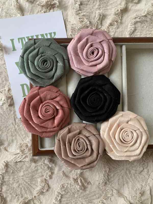 コサージュ ブローチ レディース 中国風 レトロ 布製 バラモチーフ アクセサリー 装飾 小物 ピン ミセ..