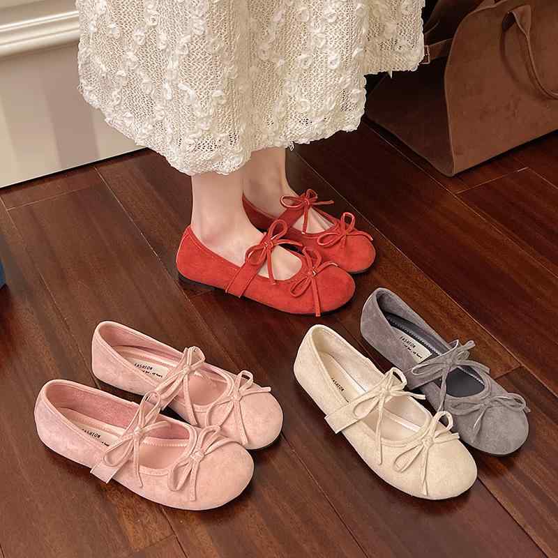 パンプス リボン フラットシューズ レディース おしゃれ 歩きやすい 痛くなりにくい 柔らかい ローヒール PU ソフトレザー スエード ラウンドトゥ 浅履き メリージェーン 靴 韓国 カジュアル シンプル 普段使い オフィス アイボリー ピンク グレー