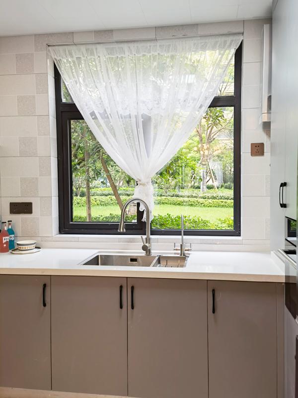 カーテン おしゃれ レース 上品 モダン エレガント 春夏 防塵 日除け レトロ 小窓 バルコニー リビング 寝室 キッチン 刺繍 花柄 白