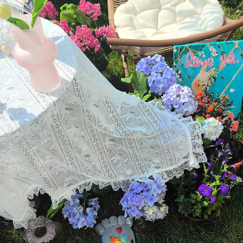 可愛い テーブルクロス 正方形 レース フリル リーフ柄 軽量 防塵 傷防止 デスクカバー リビング 寝室 レトロ インテリア 模様替え 新生活 白