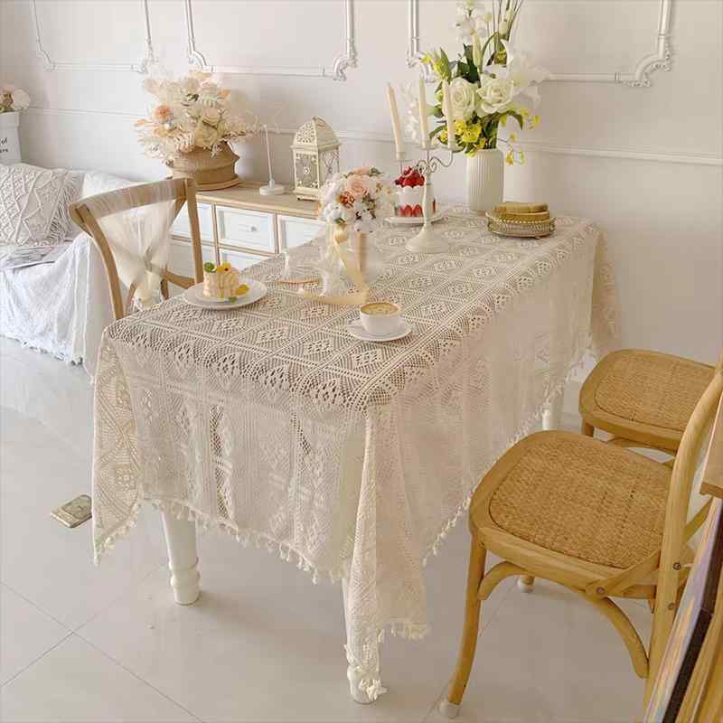 テーブルクロス おしゃれ 北欧風 レトロ チェック柄 タッセル レース エレガント 防塵 傷防止 食卓カバー ダイニング キッチン インテリア 新生活 模様替え ベージュ