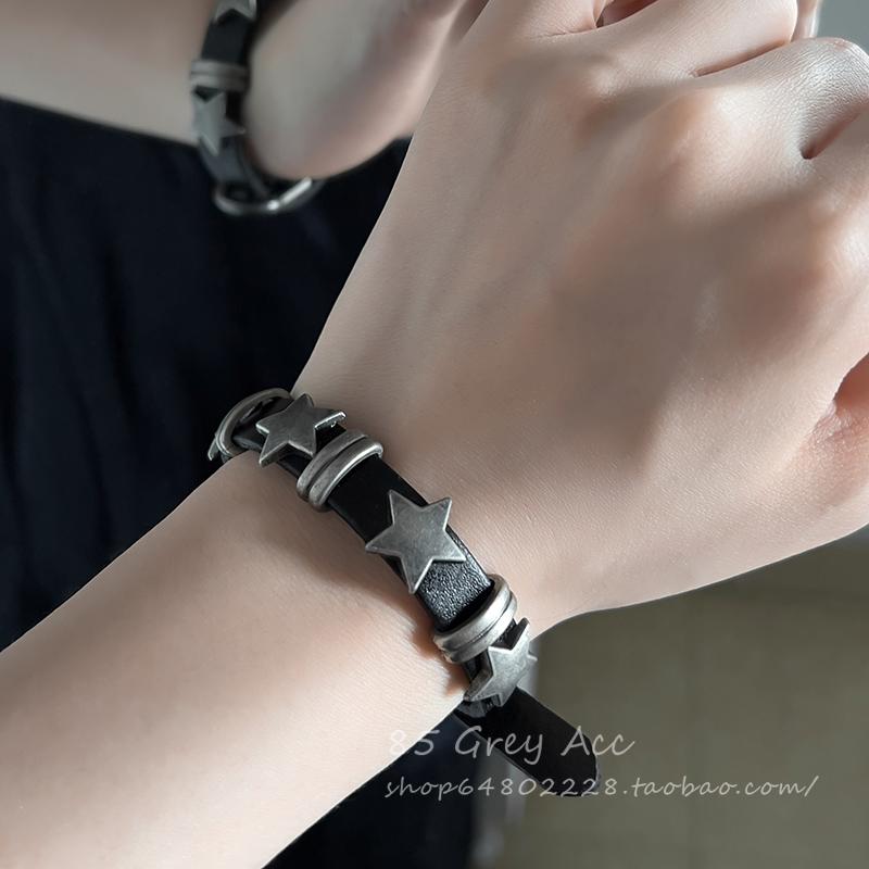 楽天フロントップ楽天市場店ブレスレット メンズ レザー かっこいい アクセサリー 装飾 レディース ユニセックス ヒップホップ レトロ 金具 スタッズ スター ストリート バックル カジュアル 普段使い レジャー 黒