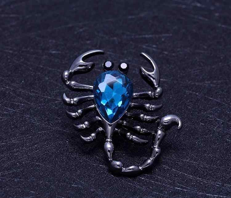 ラペルピン メンズ レディース スーツ ブローチ サソリ 合金 クリスタル ラインストーン クラッチ アクセサリー レトロ 個性的 おしゃれ プレゼント