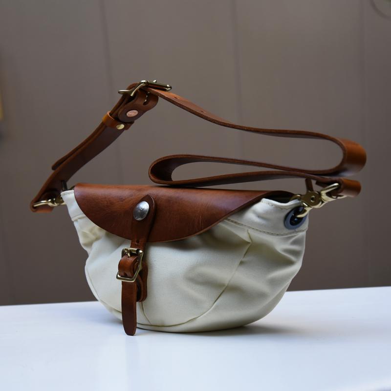 ショルダーバッグ メンズ 韓国 ヴィンテージ風 厚手 キャンバス ボディーバッグ 斜め掛け カバン コンパクト シンプル カジュアル スタイリッシュ 白 緑 カーキ