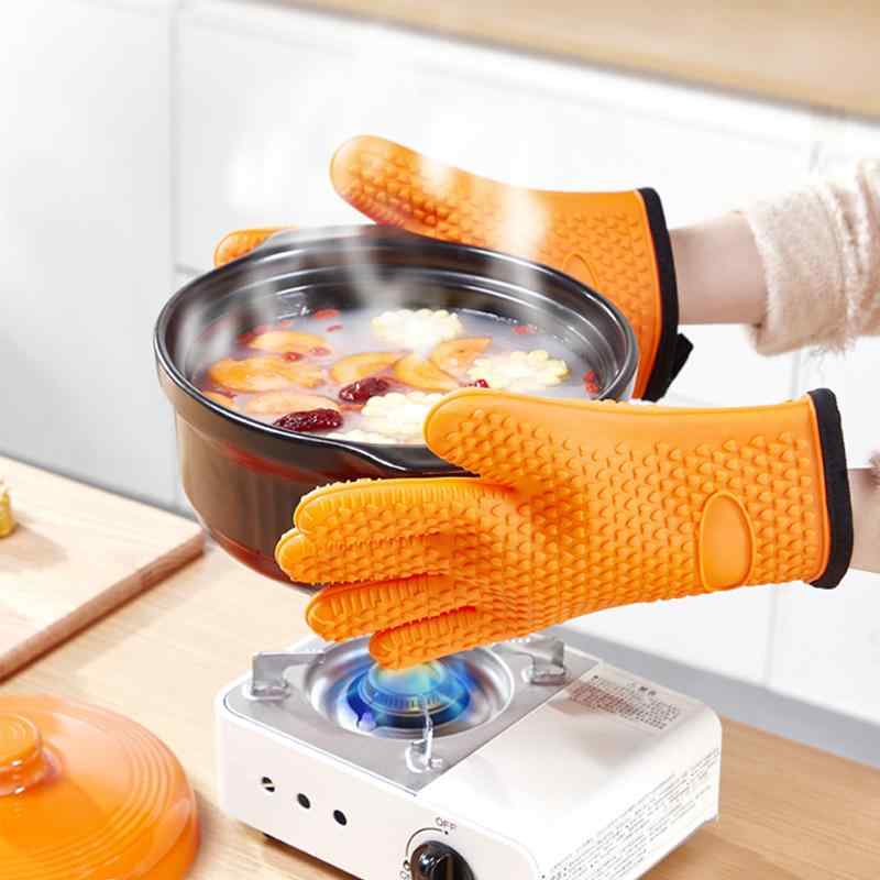 鍋つかみ シリコン キッチン オーブン 電子レンジ 料理 家庭用 五本指 火傷防止 滑り止め 厚手 高温耐性 耐熱性 シンプル 無地 赤
