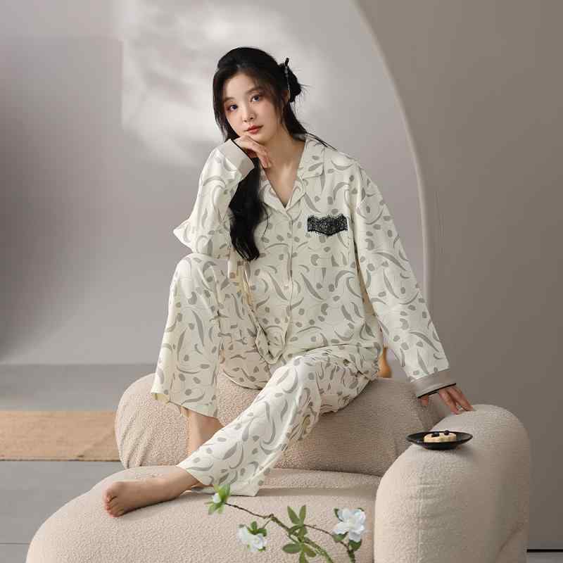 パジャマ レディース 春秋 コットン 長袖 胸パッド付き プリント ルームウェア 上下セット ズボン ウエストゴム 前開き ボタン 大きいサイズ 柔らか 吸湿性 通気性