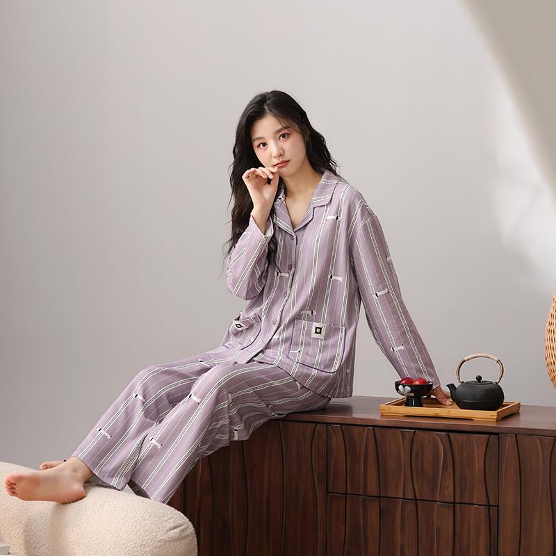 パジャマ レディース 春秋 セットアップ ルームウェア 長袖 前開き 胸パッド付き ウエストゴム リラックス 大きいサイズ ゆったり 通気性 柔らかい プリント シンプル カジュアル 紫