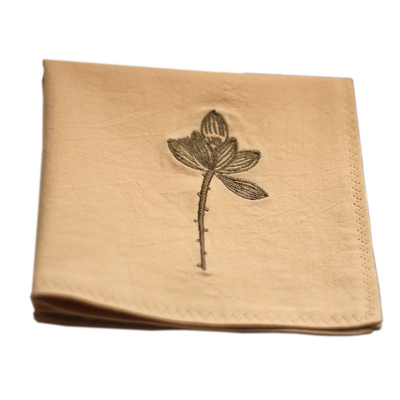 ハンカチ 刺繍 ユニセックス 中国風 正方形 手巾 ハンカチーフ 吸水性 通気性 シニア マダム 紳士 誕生日 プレゼント シンプル カジュアル 青 蓮の花柄