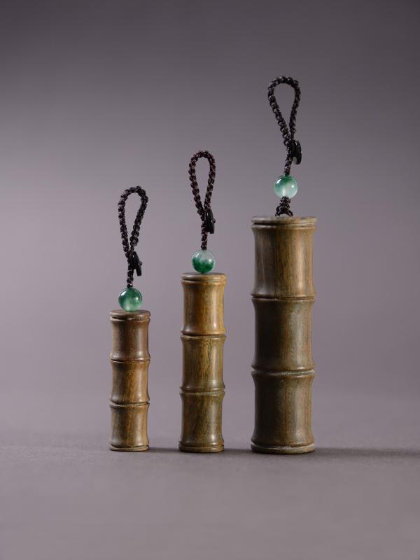 バッグ チャーム アクセサリー エスニック調 木製 竹節 モチーフ 小型ボトル ペンダント キーホルダー ..