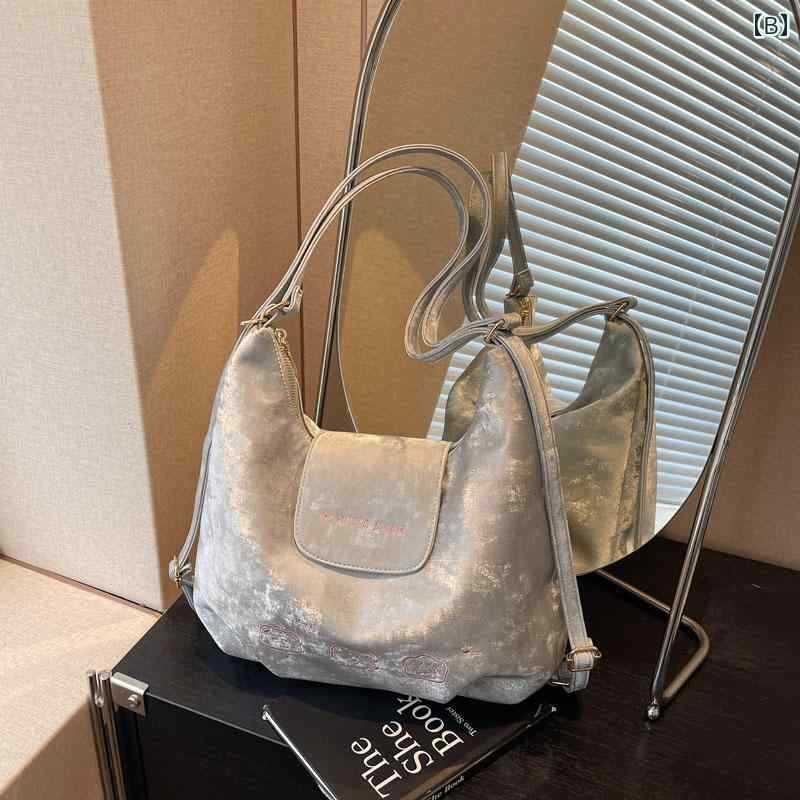 バッグ レディース PUレザー 2WAY リュック 肩掛けカバン レジャー 旅行 誕生日 プレゼント 個性的 カジュアル かわいい ピンク シルバー 英字 3