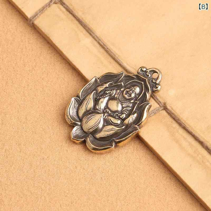 観音 弥勒仏 カップル キーホルダー ペンダント アンティーク 黄銅 工芸品 ストレス解消 仏具 シンプル ギフト コンパクトサイズ バッグチャーム 風水 幸運 お守り 鍍金 つや消し 仕上げ