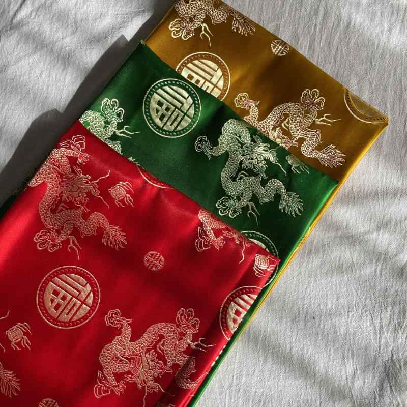 生地 柄 龍 中国風 錦織 婚礼用 トーテム ジャカード 唐装 漢服 チャイナドレス 素材 おしゃれ パーティー 光沢 赤 ゴールド 緑