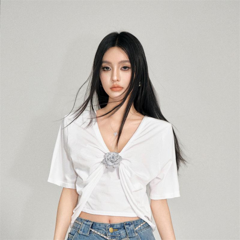 トップス 半袖 Vネック フラワーノット シンプル 夏 ホワイト オフィスカジュアル スタイル 重ね着風