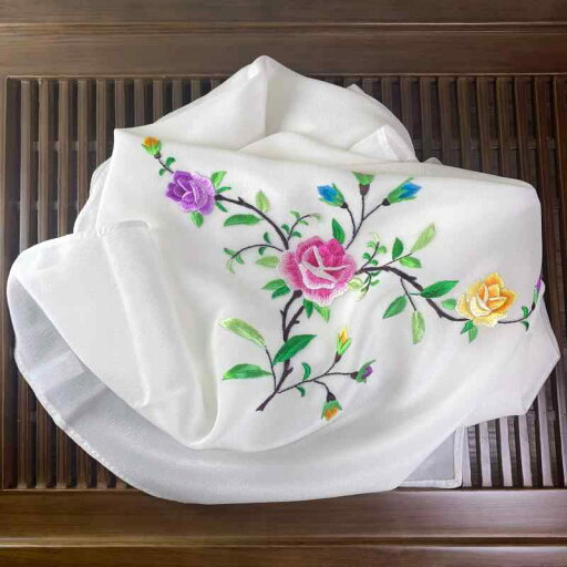 ストール レディース 韓国 オールシーズン 刺繍 防寒 日焼け対策 チャイナ風 エレガント 花柄 梅 牡丹 白 プレゼント 誕生日 母の日 ストール レディース 韓国 オールシーズン 刺繍 防寒 日焼け対策 チャイナ風 エレガント 花柄 梅 牡丹 白 プレゼント 誕生日 母の日