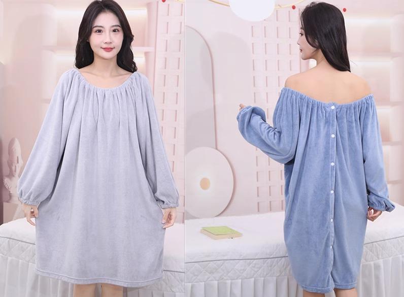 着るバスタオル ワンピース 美容室 吸水性 マッサージ 服 パジャマ ポリエステル ポリアミド 青 グレー 白 シンプル 無地 背面 ボタン 長袖 伸縮性 快適 柔らかい リラクゼーション ウェア