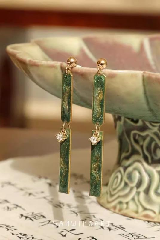 ピアス レディース 中国風 耳飾り アクセサリー 装飾 キラキラ 揺れる 小物 誕生日 プレゼント シンプ..