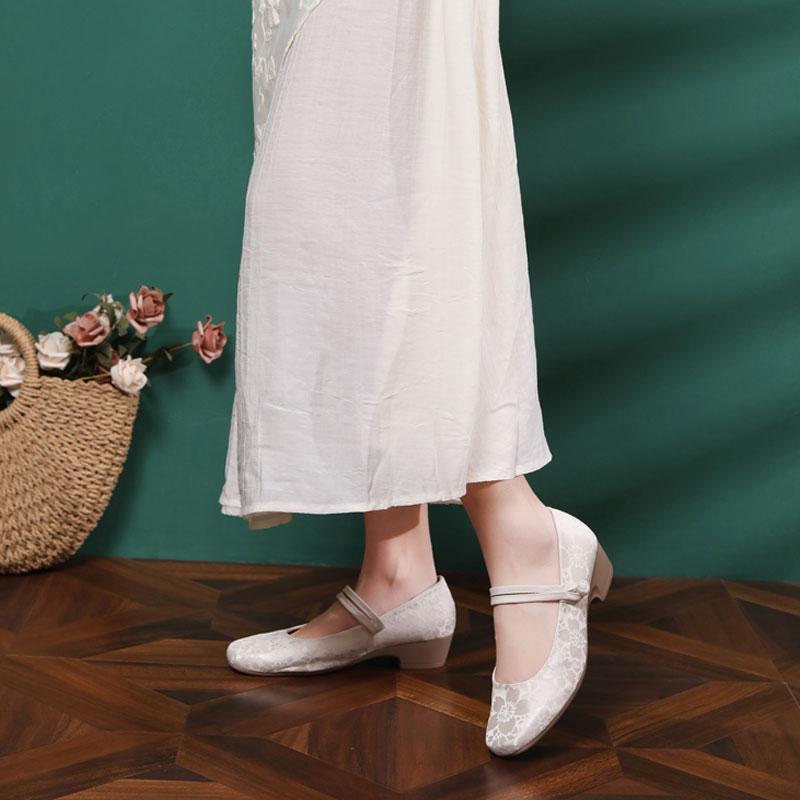 裏地素材：綿表面素材: サテンソール素材: TPR(牛腱)