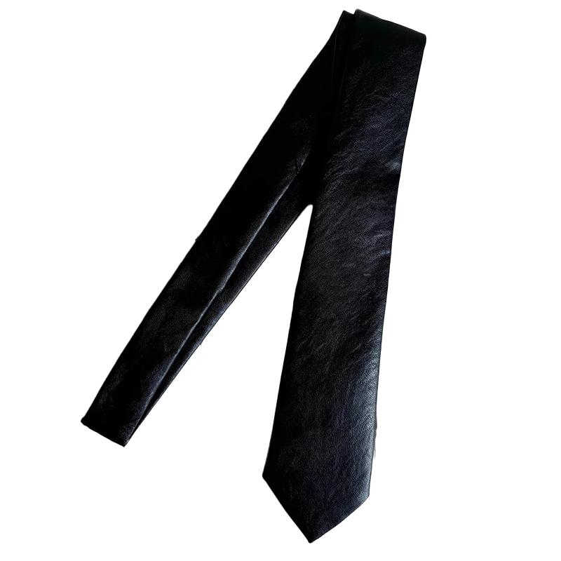 レザーネクタイ ユニセックス ヴィンテージ風 手結び アクセサリー 装飾 ロック ゴシック シンプル カジュアル かっこいい 黒 無地