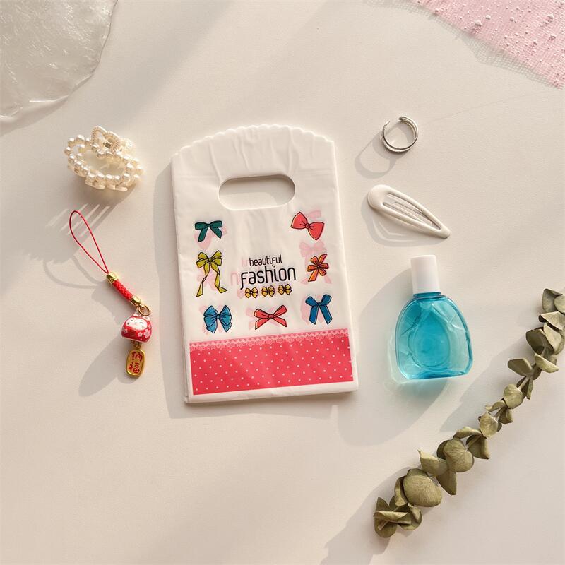 ギフトバッグ ビニール 手提げげげ 両面プリント ミニサイズ ポータブル アクセサリー 小物 収納袋 ショップ 包装 カジュアル ポップ リボン ハート ストライプ 150枚セット