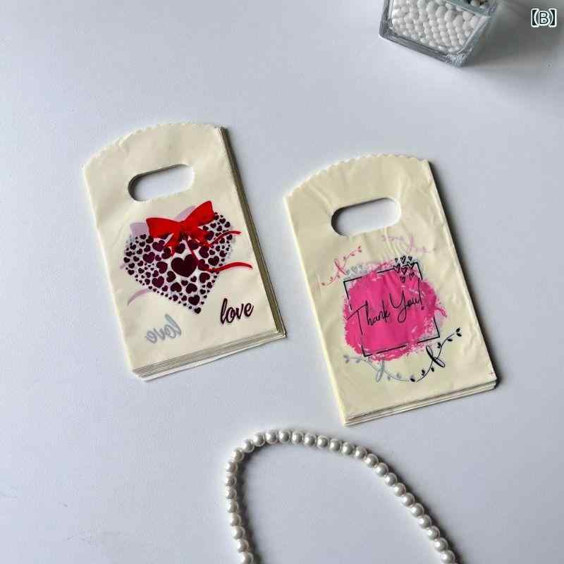 ギフトバッグ ビニール 手提げげげ 両面プリント ミニサイズ ポータブル アクセサリー 小物 収納袋 ショップ 包装 カジュアル ポップ リボン ハート ストライプ 150枚セット