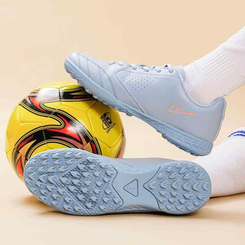 サッカースパイク トレーニングシューズ 大人 メンズ レディース 滑り止め 衝撃吸収 人工芝用 ゴム底 PU ロゴ カジュアル おしゃれ 青 白 黒