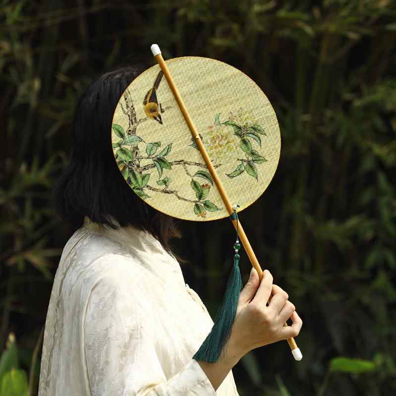 扇子 中国風 レトロ うちわ 丸型 巻き付け式 腰扇 タッセル 装飾 漢服 舞踏 パフォーマンス 個性的 エ..