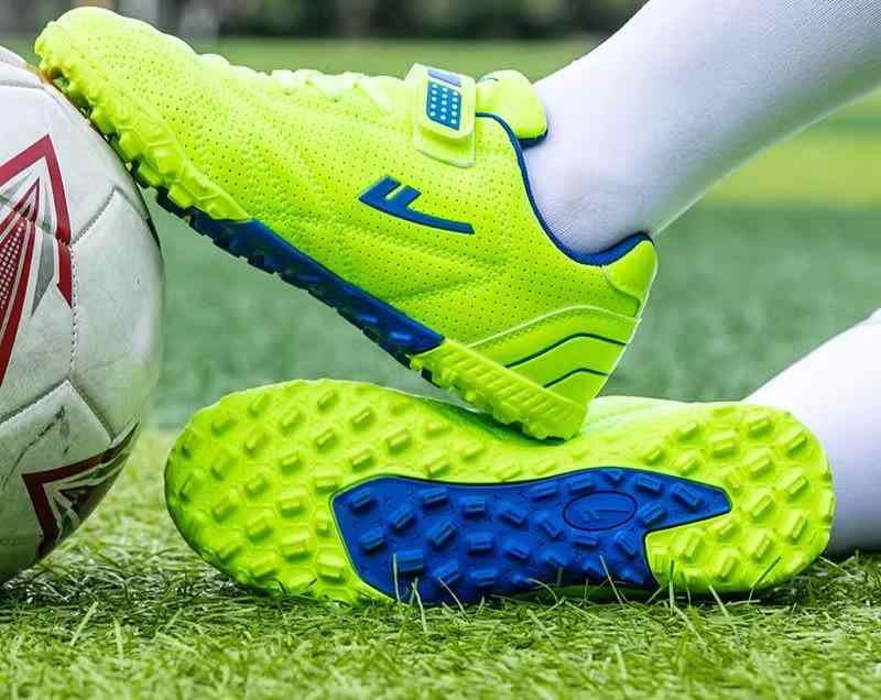 サッカースパイク 大人 ジュニア PU 短いスタッド 衝撃吸収 防滑 シューズ 人工芝 フットボール トレーニング スポーツ かっこいい 青 緑 黒