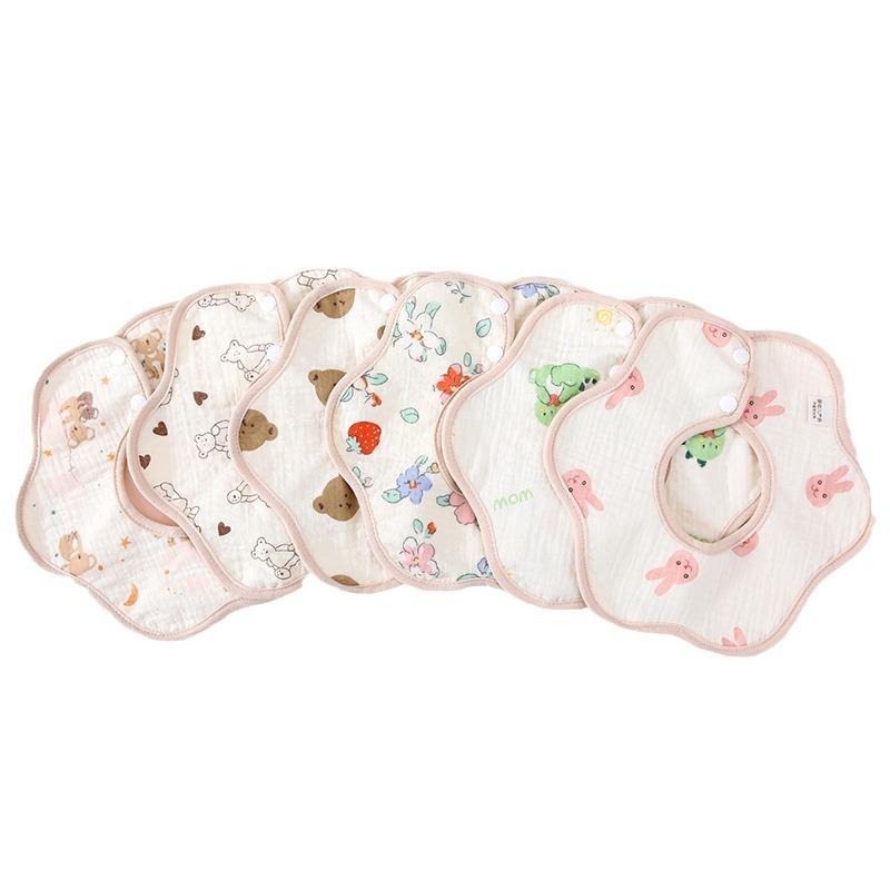 赤ちゃん よだれかけ ガーゼ 綿 防水 花びら型 スタイ 新生児 吐き戻し防止 防汚 男女兼用 360度回転 かわいい イチゴ ウサギ 恐竜 柄