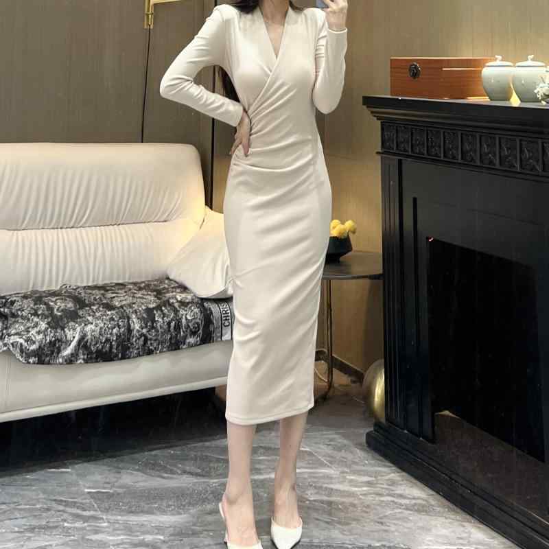 ドレス ワンピース レディース きれいめ 大人 キャバ Vネック 長袖 ミルクベージュ スリム ストレート ..