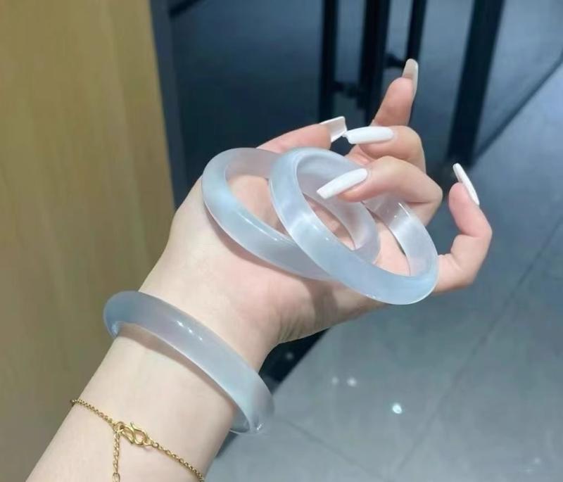Other - バングル レディース アクセサリー ブレスレット キャッツアイ ストーン ラウンド シンプル レトロ おしゃれ 無地 透明感 白 グレー プレゼント 誕生日 記念日