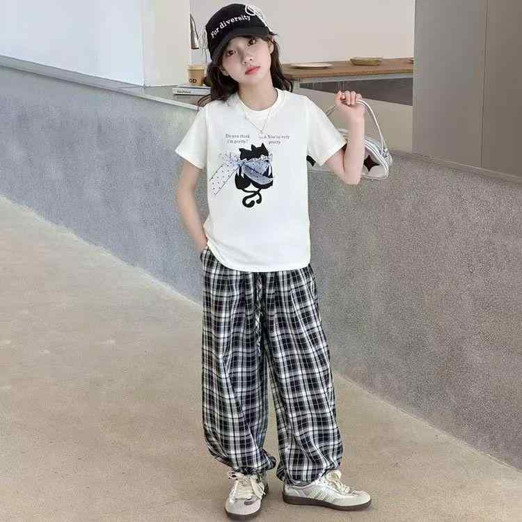 セット内容: Tシャツ＋パンツ 生地: ポリエステル 厚さ: 薄手 機能: 接触冷感 前開きデザイン: プルオーバー 性別: 女性 カラー: 画像色セット