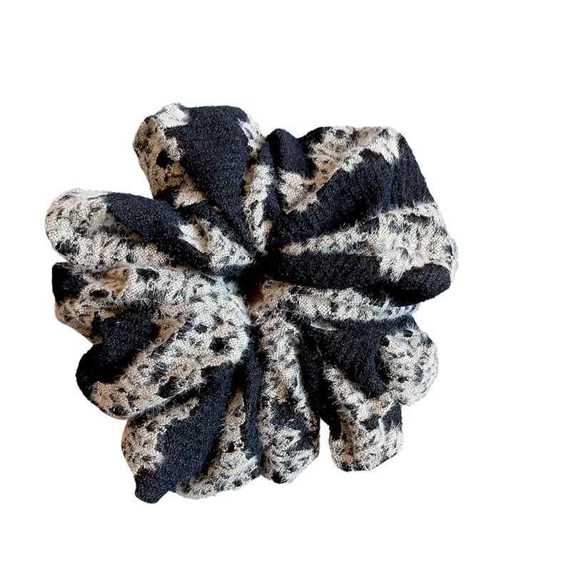 シュシュ 大人可愛い ヘアゴム レディース 秋冬 大きめ 毛糸 レトロ 太め シンプル 上品 おしゃれ ボリ..