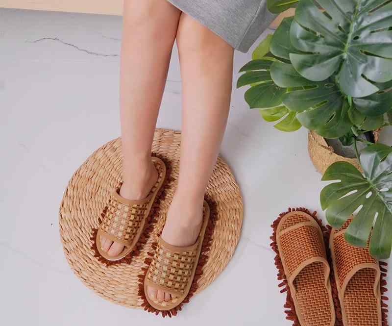 Other - スリッパ モップ ルームシューズ オープントゥ 夏 お掃除グッズ スボラ 履くだけ 家庭用 屋内 フローリング 籐 面ファスナー 取り外し 洗える シェニール 吸水性 吸汗 チェック 茶色