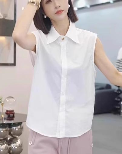 Sleeveless - シャツ レディース ノースリーブ おしゃれ 夏 トップス カジュアル 普段使い お出かけ 通勤 オフィス 襟 前開き ボタン 装飾 フレンチ 無地 シンプル 白