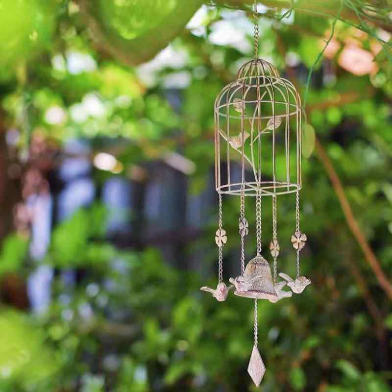 ガーデン オーナメント 吊り下げ アイアン 鳥かご 風鈴 ヴィンテージ風 屋外 デコレーション アクセサリー 庭園 バルコニー おしゃれ 白 青 緑