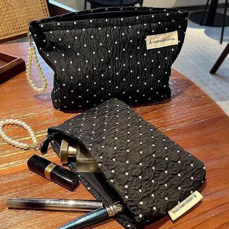 Makeup Boxes - メイク道具 収納 ポーチ 洗面用具 サニタリー 大容量 整理整頓 ポータブル ファスナー パールストラップ 普段使い 旅行 かわいい ドット 黒
