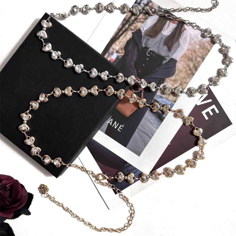 レディース チェーン ベルト 大人 シングルループ 装飾 ウエストマーク フック 合金 ハート バラ ストーン キラキラ おしゃれ シルバー ゴールド