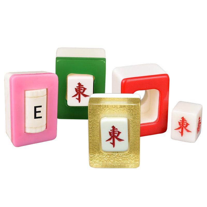 麻雀 グッズ 牌 はめ込み ベース サイコロ ツール 東西南北 方向 クリア おしゃれ ゲーム 家庭用 ゴールド 緑 白 シニア 紳士 チャイナ風 漢字 英字
