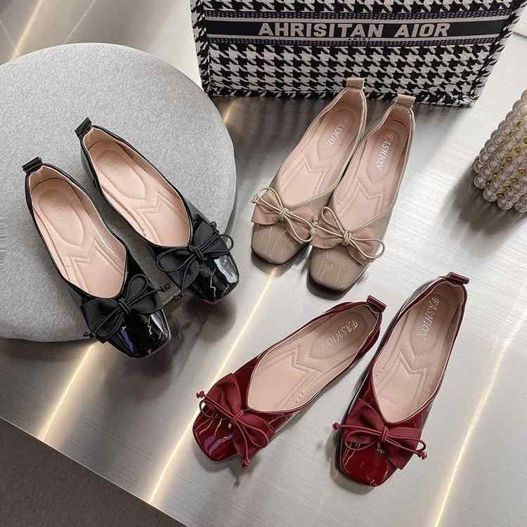 リボン パンプス レディース 春秋 スクエアトゥ ぺたんこ スリッポン シューズ おしゃれ カジュアル 普段使い オフィス パーティー 黒 アプリコット 赤
