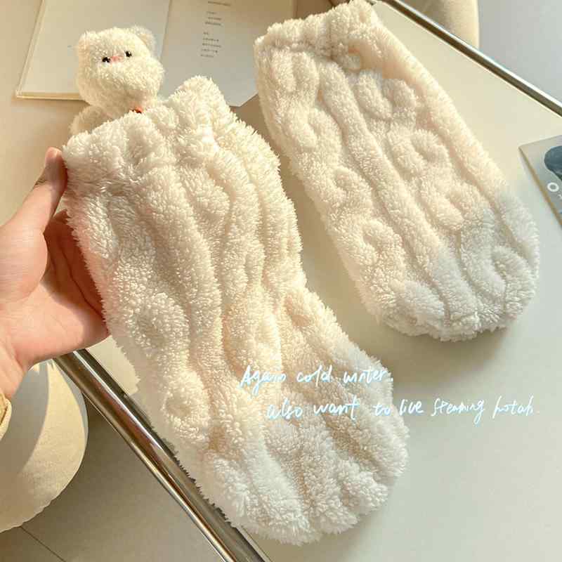 靴下 レディース おしゃれ 秋冬 暖かい もこもこ 厚手 ふわふわ 睡眠用 ミドル丈 滑り止め ルームソックス 暖かい