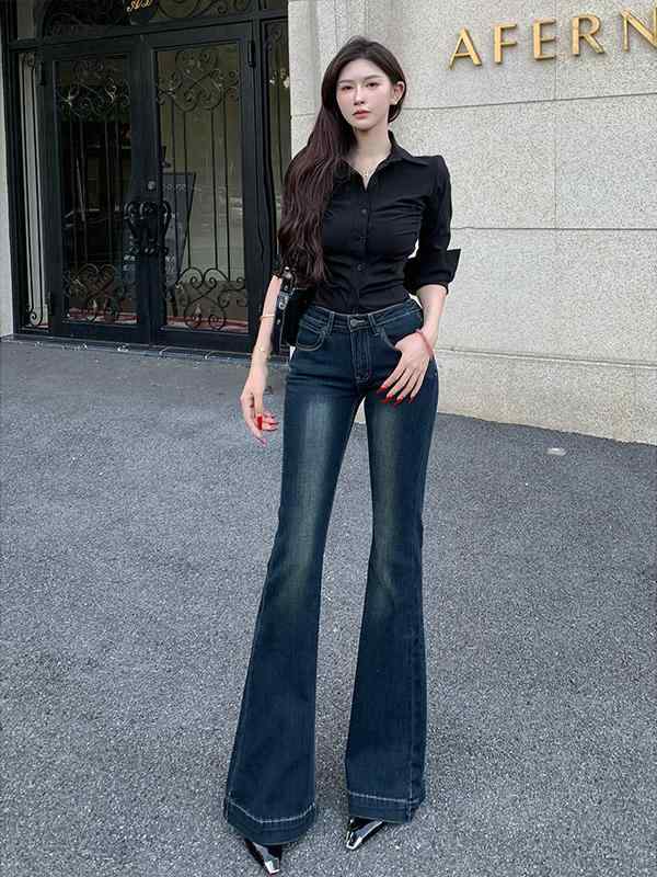Low Rise Jeans - フレアパンツ レディース おしゃれ カジュアル ブルーグレー 微フレア デニム 中ローライズ 夏 スリム シルエット 美脚 脚長効果