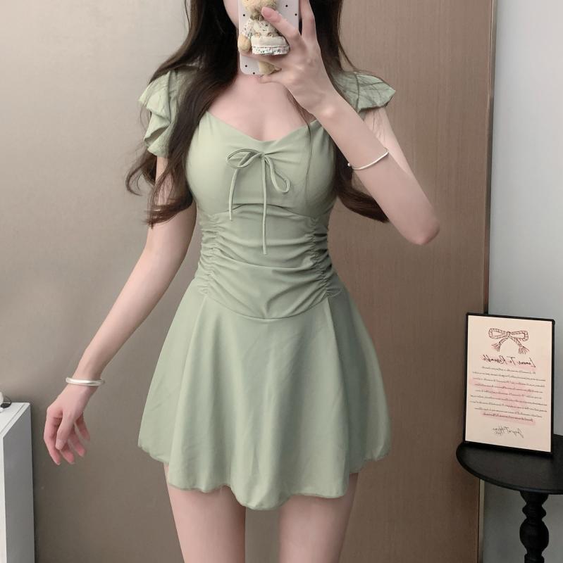 水着 レディース かわいい 大人 ワンピース オールインワン スカート 大きいサイズ 体型 二の腕カバー 半袖 胸パッド ノンワイヤー リボン フリル ギャザー リゾート ビーチ プール 温泉 フェミニン ガーリー カジュアル 緑