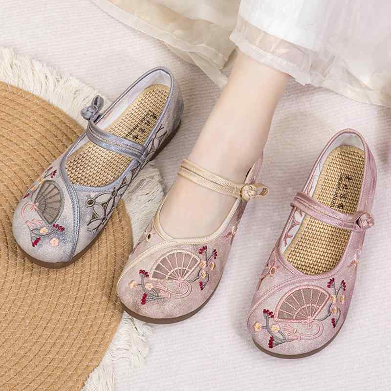 パンプス レディース おしゃれ 歩きやすい 夏 通勤 痛くなりにくい 母親 スカート コーデ カジュアル