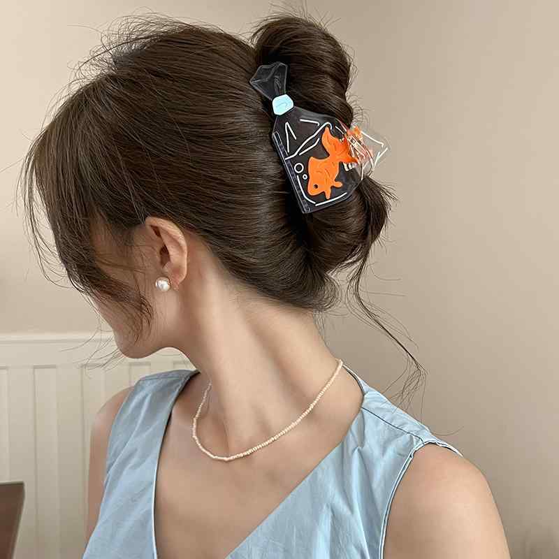 ヘアクリップ レディース 金魚 キャッチ かわいい 後ろ髪 サメ型 おしゃれ 夏 映え ヘアアクセサリー